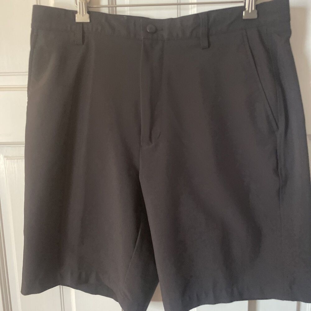 FootJoy Men's Performance Golf Shorts Size 34 Black Flat Front Stretch